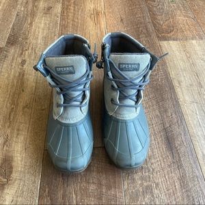 Sperry Saltwater grey silver duck boots size 5